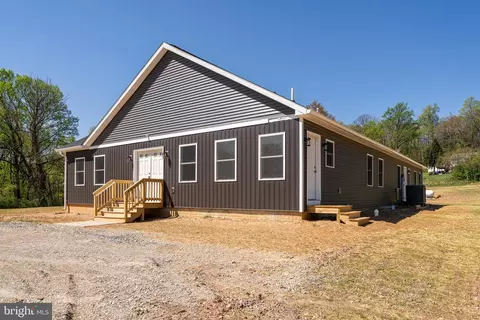 Exterior - 6214 Fulmer Rd, Frederick, MD 21703 photo 3 of 5