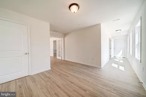 Entry Way - 6214 Fulmer Rd, Frederick, MD 21703 photo 2 of 12