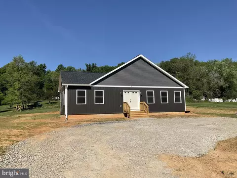 Exterior - 6214 Fulmer Rd, Frederick, MD 21703 photo 2 of 5