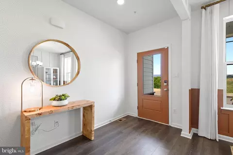 522 Carroll Walk Ave, Frederick, MD 21701 photo 3