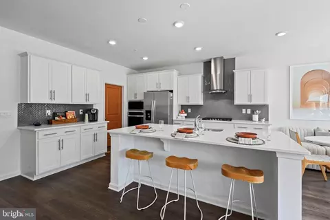 522 Carroll Walk Ave, Frederick, MD 21701 photo 7