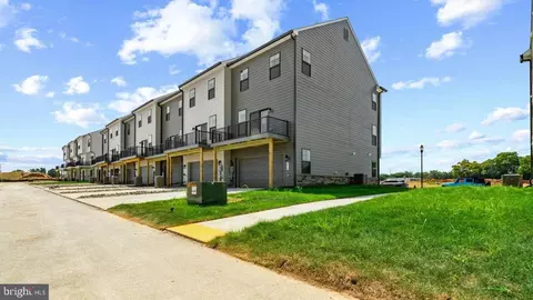 272 Ensemble Way, Frederick, MD 21701 photo 2