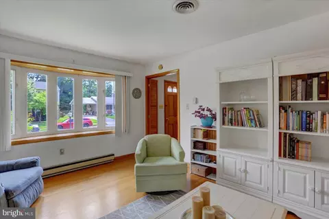 Living - 1005 Young Pl, Frederick, MD 21702 photo 1 of 1