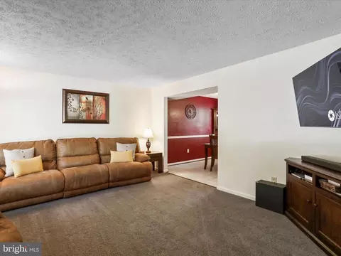 1606 Norwich Dr, Frederick, MD 21701 photo 6