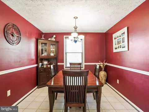1606 Norwich Dr, Frederick, MD 21701 photo 8
