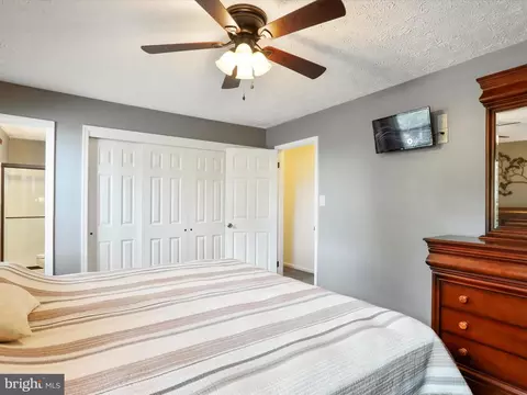 1606 Norwich Dr, Frederick, MD 21701 photo 18