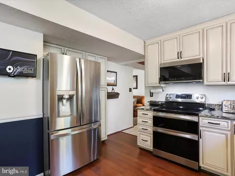 1606 Norwich Dr, Frederick, MD 21701 photo 11