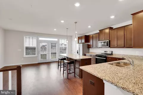 302 Faversham Pl, Frederick, MD 21701 photo 12