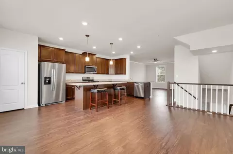 302 Faversham Pl, Frederick, MD 21701 photo 7