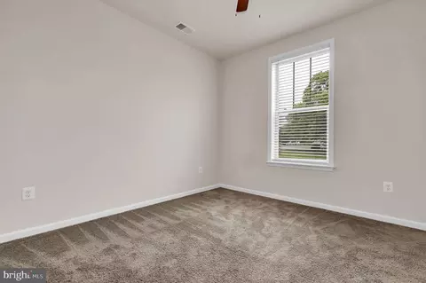 302 Faversham Pl, Frederick, MD 21701 photo 4