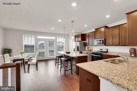 302 Faversham Pl, Frederick, MD 21701 photo 11