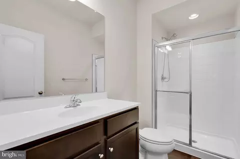302 Faversham Pl, Frederick, MD 21701 photo 5