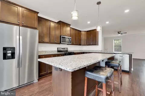 302 Faversham Pl, Frederick, MD 21701 photo 9