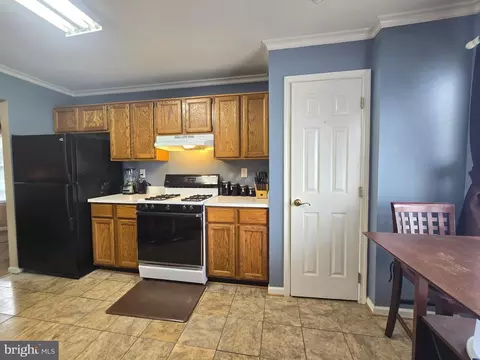 Kitchen - 7148 Oberlin Cir, Frederick, MD 21703 photo 4 of 4