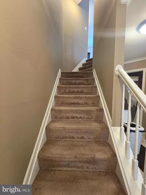 Entry Way - 7148 Oberlin Cir, Frederick, MD 21703 photo 5 of 9