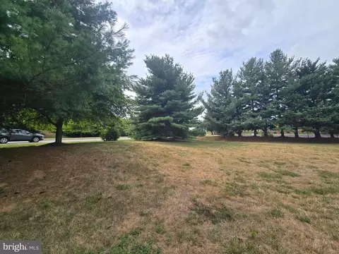 Exterior - 7148 Oberlin Cir, Frederick, MD 21703 photo 9 of 13