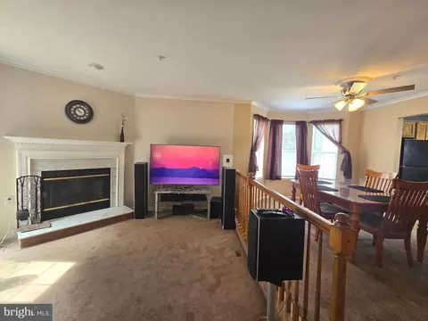 Living - 7148 Oberlin Cir, Frederick, MD 21703 photo 1 of 5