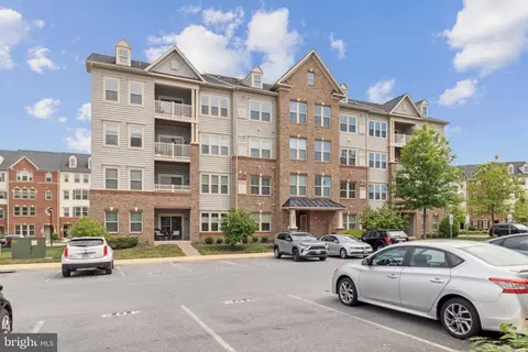 6490 Calverton Dr #204, Frederick, MD 21703