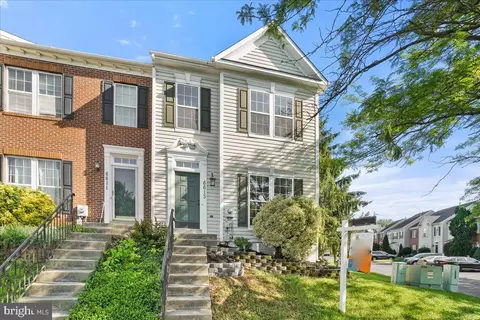 Exterior - 6613 Skylar Pl, Frederick, MD 21703 photo 2 of 19