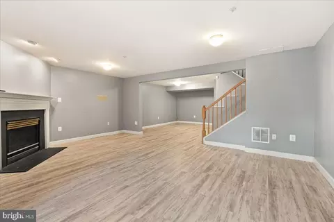 Living - 6613 Skylar Pl, Frederick, MD 21703 photo 7 of 9