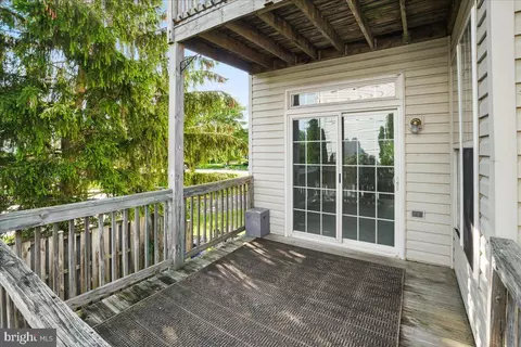 Exterior - 6613 Skylar Pl, Frederick, MD 21703 photo 6 of 19