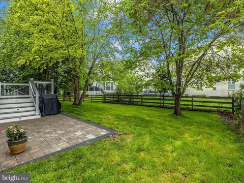 Exterior - 9210 Charterhouse Rd, Frederick, MD 21704 photo 7 of 22