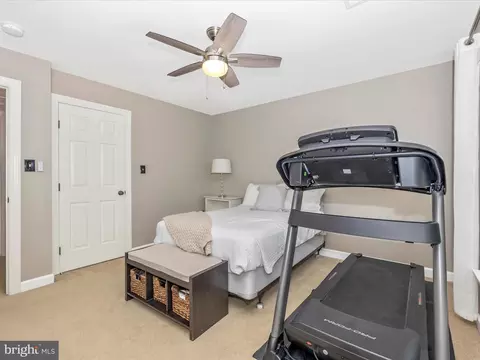 Bedroom - 9210 Charterhouse Rd, Frederick, MD 21704 photo 8 of 9