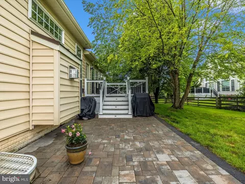 Exterior - 9210 Charterhouse Rd, Frederick, MD 21704 photo 11 of 22