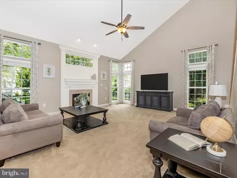 Living - 9210 Charterhouse Rd, Frederick, MD 21704 photo 3 of 8