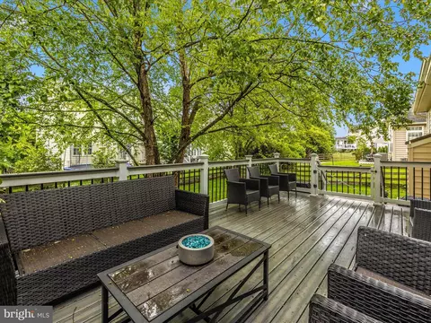 Exterior - 9210 Charterhouse Rd, Frederick, MD 21704 photo 14 of 22