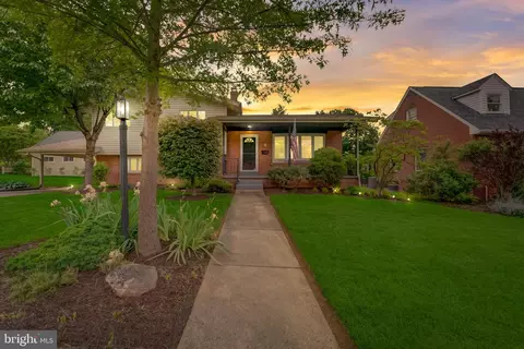 302 Fairview Ave, Frederick, MD 21701