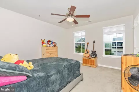 Bedroom - 5835 Shepherd Dr, Frederick, MD 21704 photo 4 of 9