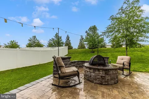Exterior - 5835 Shepherd Dr, Frederick, MD 21704 photo 2 of 4