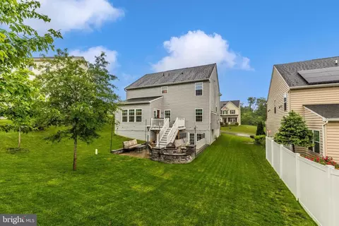 Exterior - 5835 Shepherd Dr, Frederick, MD 21704 photo 3 of 4