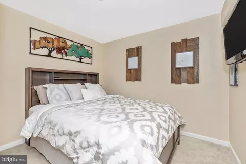 Bedroom - 5835 Shepherd Dr, Frederick, MD 21704 photo 9 of 9