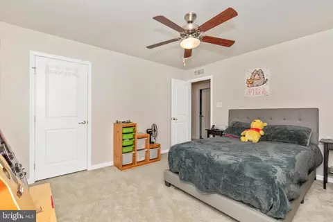 Bedroom - 5835 Shepherd Dr, Frederick, MD 21704 photo 3 of 9