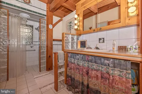 Bath - 10337 Harp Rd, Walkersville, MD 21793 photo 1 of 6