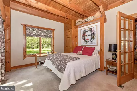 Bedroom - 10337 Harp Rd, Walkersville, MD 21793 photo 2 of 7