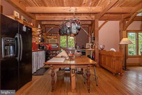 Kitchen - 10337 Harp Rd, Walkersville, MD 21793 photo 1 of 8