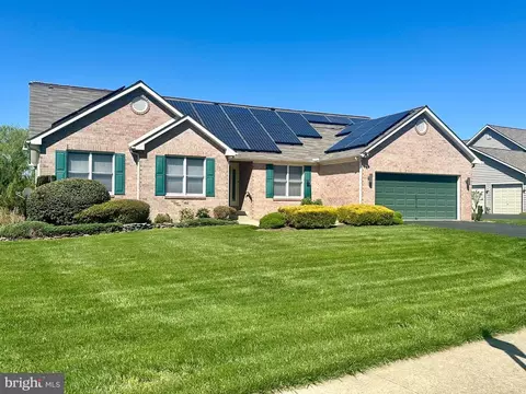 18 Ali Dr, Middletown, MD 21769