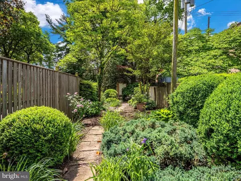 Exterior - 112 W Third St, Frederick, MD 21701 photo 6 of 10