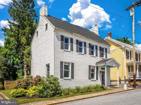 16 E Main St, Burkittsville, MD 21718