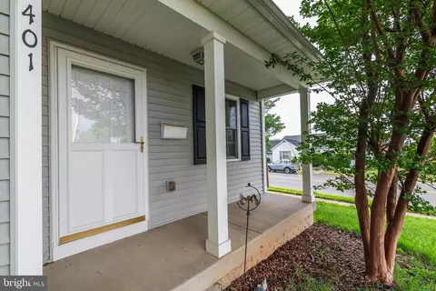 Exterior - 401 Broadway St, Frederick, MD 21701 photo 2 of 4