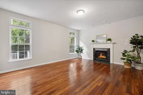 Living - 2100 Walnut Ridge Ct, Frederick, MD 21702 photo 1 of 1