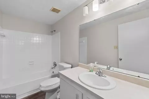 Bath - 1765 Carriage Way, Frederick, MD 21702 photo 3 of 4