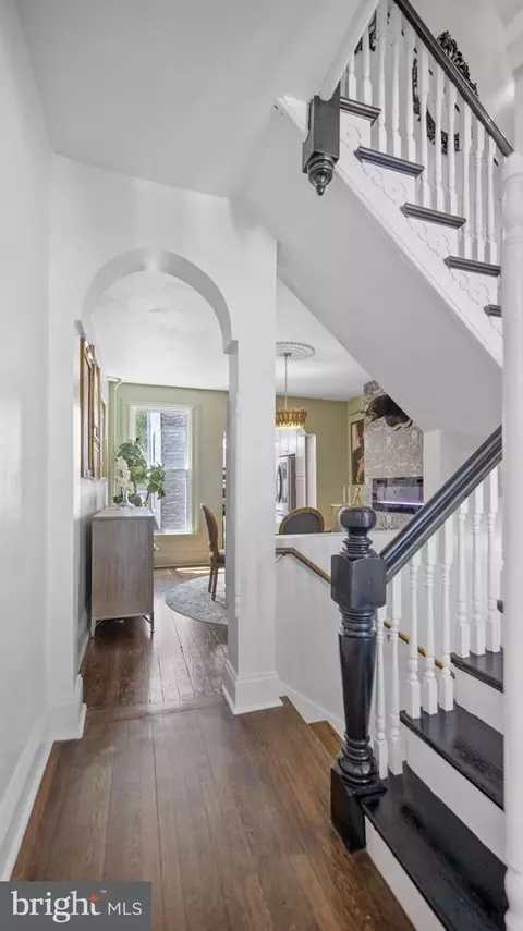 10 E South St, Frederick, MD 21701 photo 7