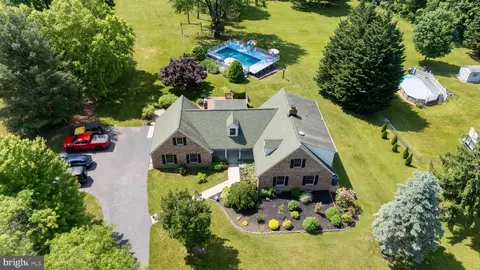 10724 Powell Rd, Thurmont, MD 21788