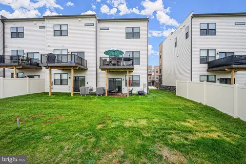 Exterior - 863 Amity St, Frederick, MD 21701 photo 4 of 6