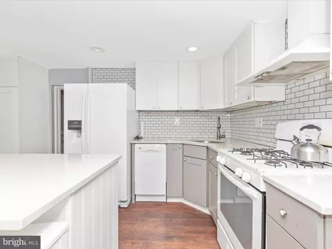 Kitchen - 123 Water St, Frederick, MD 21701 photo 2 of 5