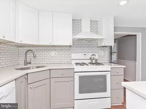 Kitchen - 123 Water St, Frederick, MD 21701 photo 3 of 5